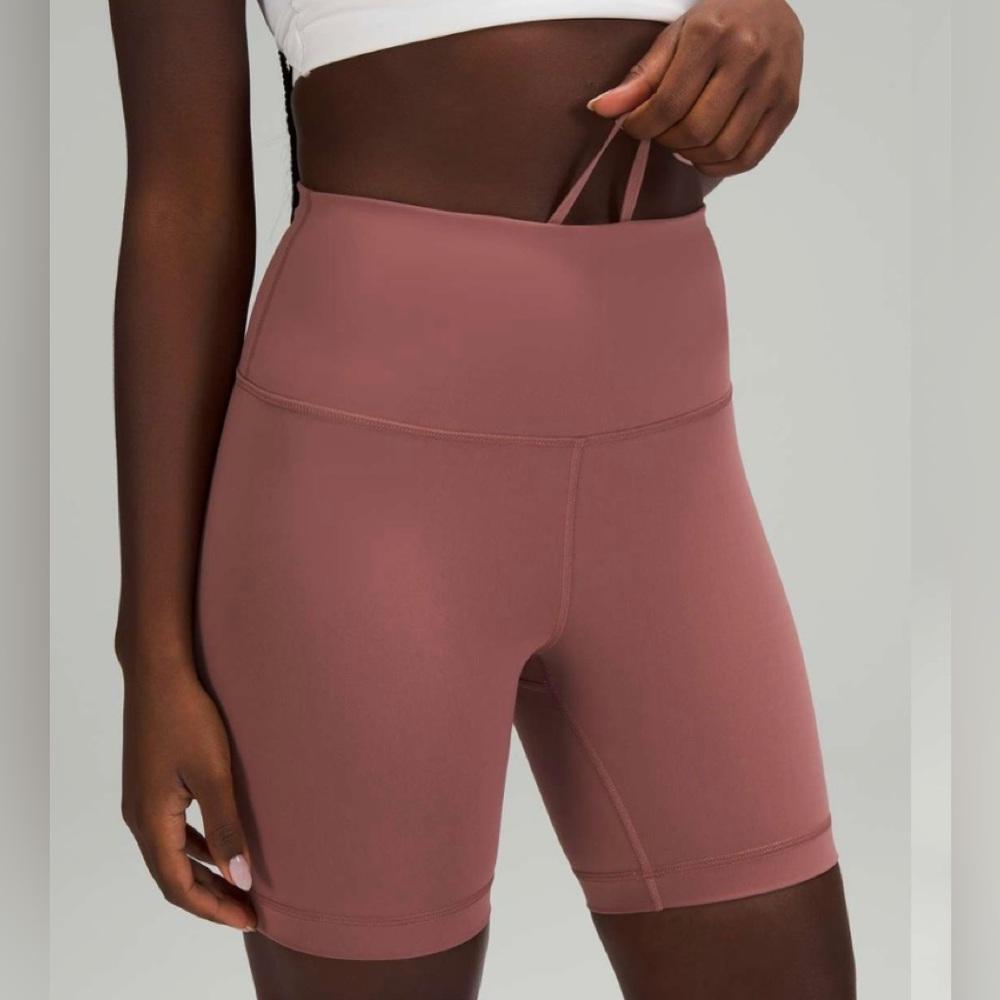 Lululemon Wunder Train High Rise 6” 10